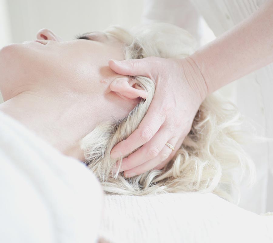 Botanical Head & Body Spa Lounge